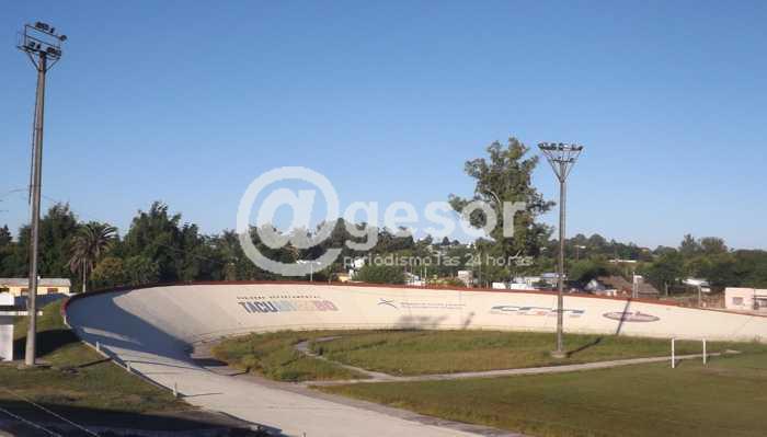 Ciclistas de Soriano entrenan con miras a los nacionales de crono y pista, del 25 al 27 de setiembre.